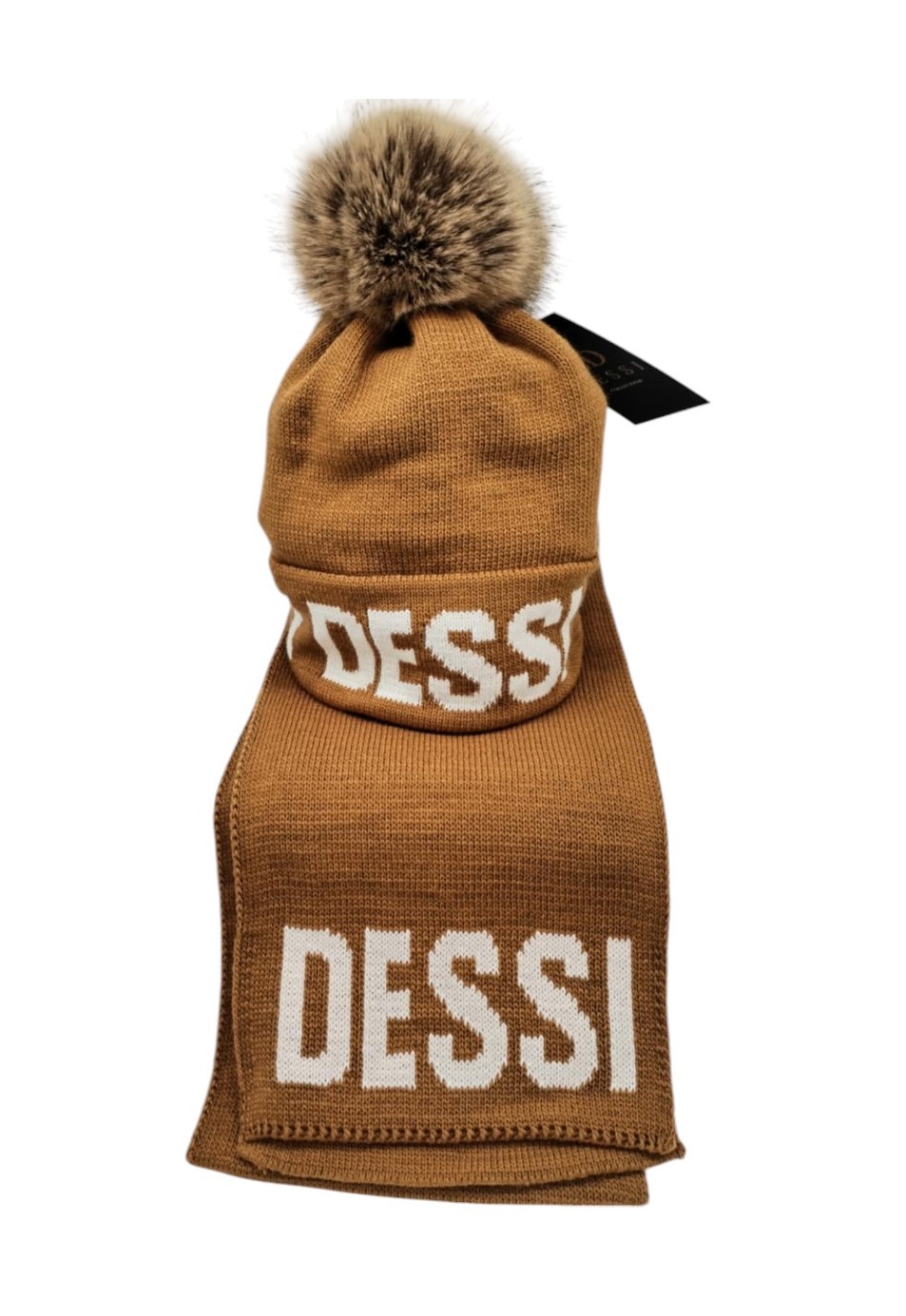 Lux by Dessi Barna Sapka + Sál szett dobozban