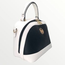 Alternative view of Lux by dessi 556 Fekete-Fehér